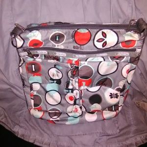 Le sportsac pouch
